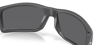 Oakley GIBSTON XL 0OO9470 men Grey Rectangle Sunglasses