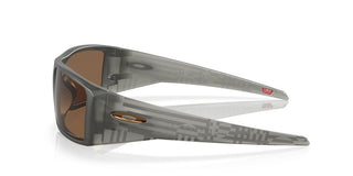 Oakley HELIOSTAT OO 9231 men Grey Geometric Sunglasses