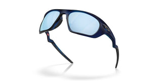 Oakley LATERALIS 0OO9431 men Blue Rectangle Sunglasses