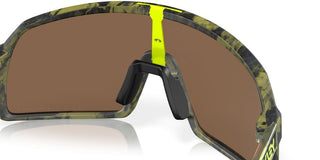 Oakley OO SUTRO S 9462 men Green Shield Sunglasses